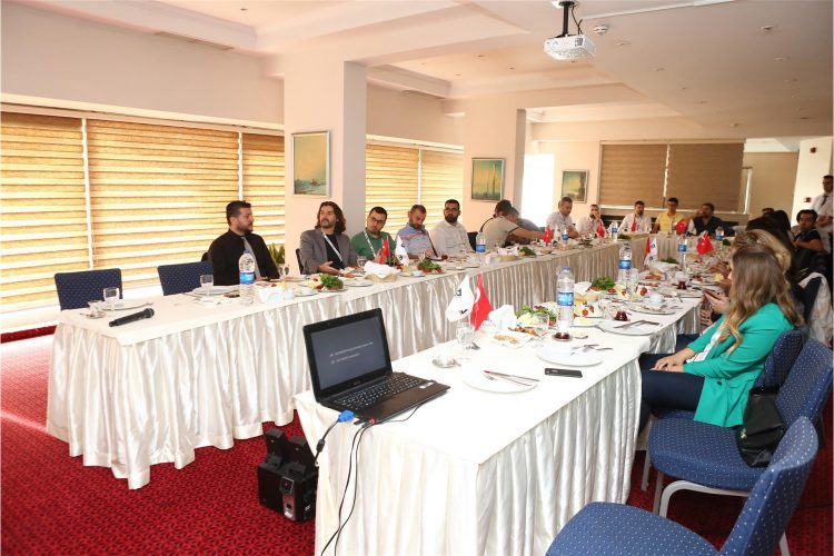 “İş’te Üye” Kahvaltılı Toplantı