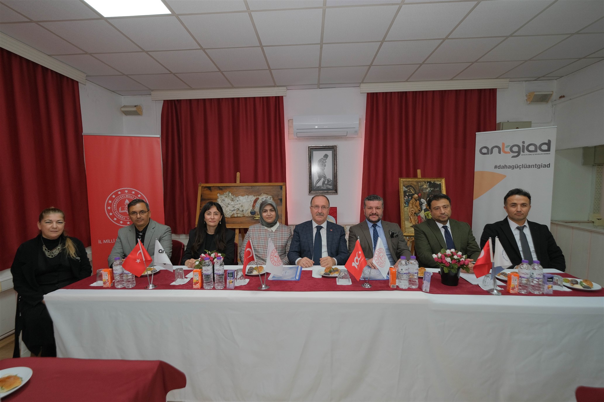 İSTİHDAM GARANTİLİ MESLEK EDİNDİRME KURSU TAMAMLANDI